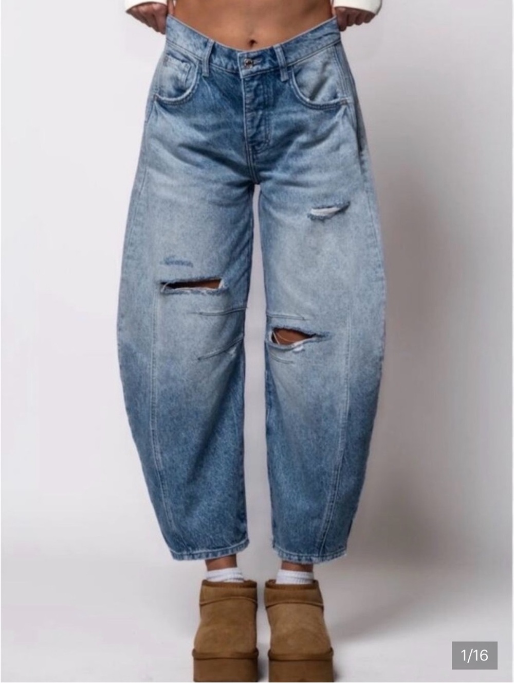 We The Free Light Blue Distressed horseshoe barrel Leg Jeans